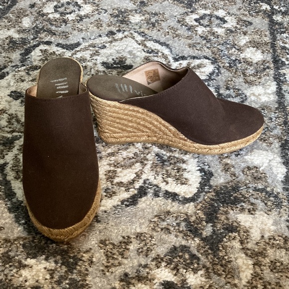 Viscata clogs - Picture 2 of 6